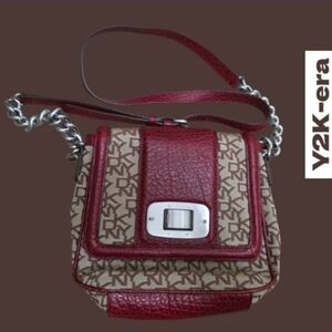 🎁DKNY Monogram Crossbody Bag Beige Canvas Red Leather Trim Chain Strap Vintage